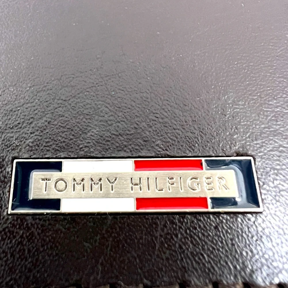 ⭐️TOMMY HILFIGER💯 MENS WALLET DOUBLE FOLD, DARK BROWN, GENUINE LEATHER
